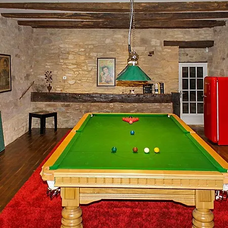 Sleeps 10 Pool Wifi * Le Bourg
