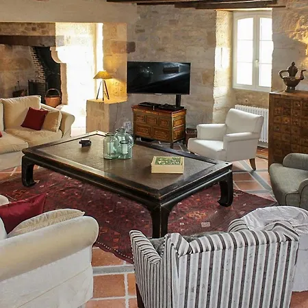 Sleeps 10 Pool Wifi * Le Bourg